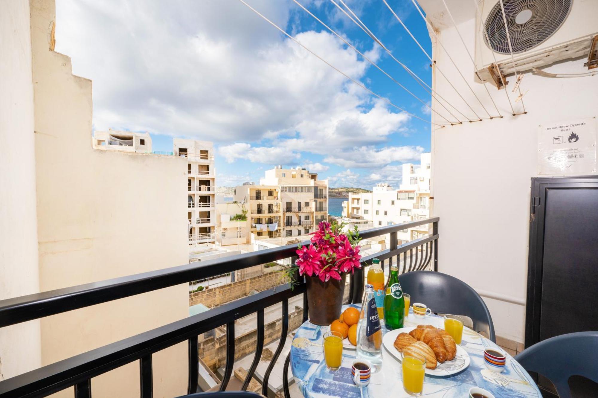 Seashells Apartments With Terrace, Just Off The Seafront In Bugibba - By Getawaysmalta St. Paul's Bay Luaran gambar