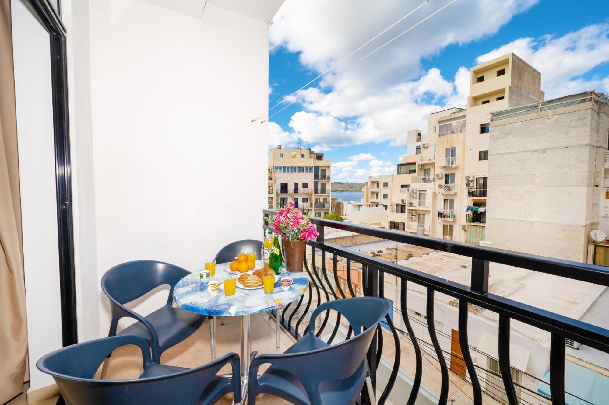 Seashells Apartments With Terrace, Just Off The Seafront In Bugibba - By Getawaysmalta St. Paul's Bay Luaran gambar