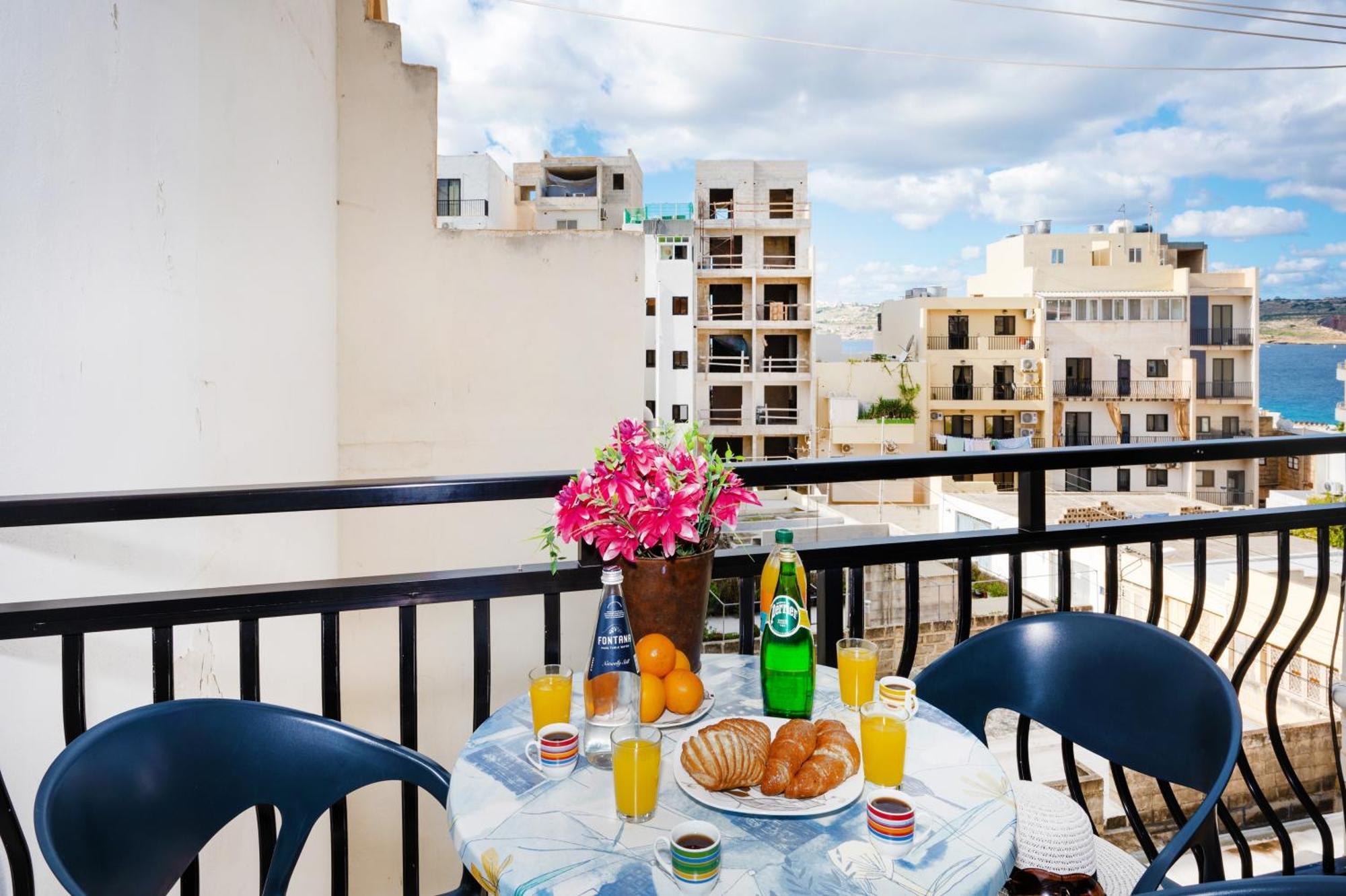 Seashells Apartments With Terrace, Just Off The Seafront In Bugibba - By Getawaysmalta St. Paul's Bay Luaran gambar