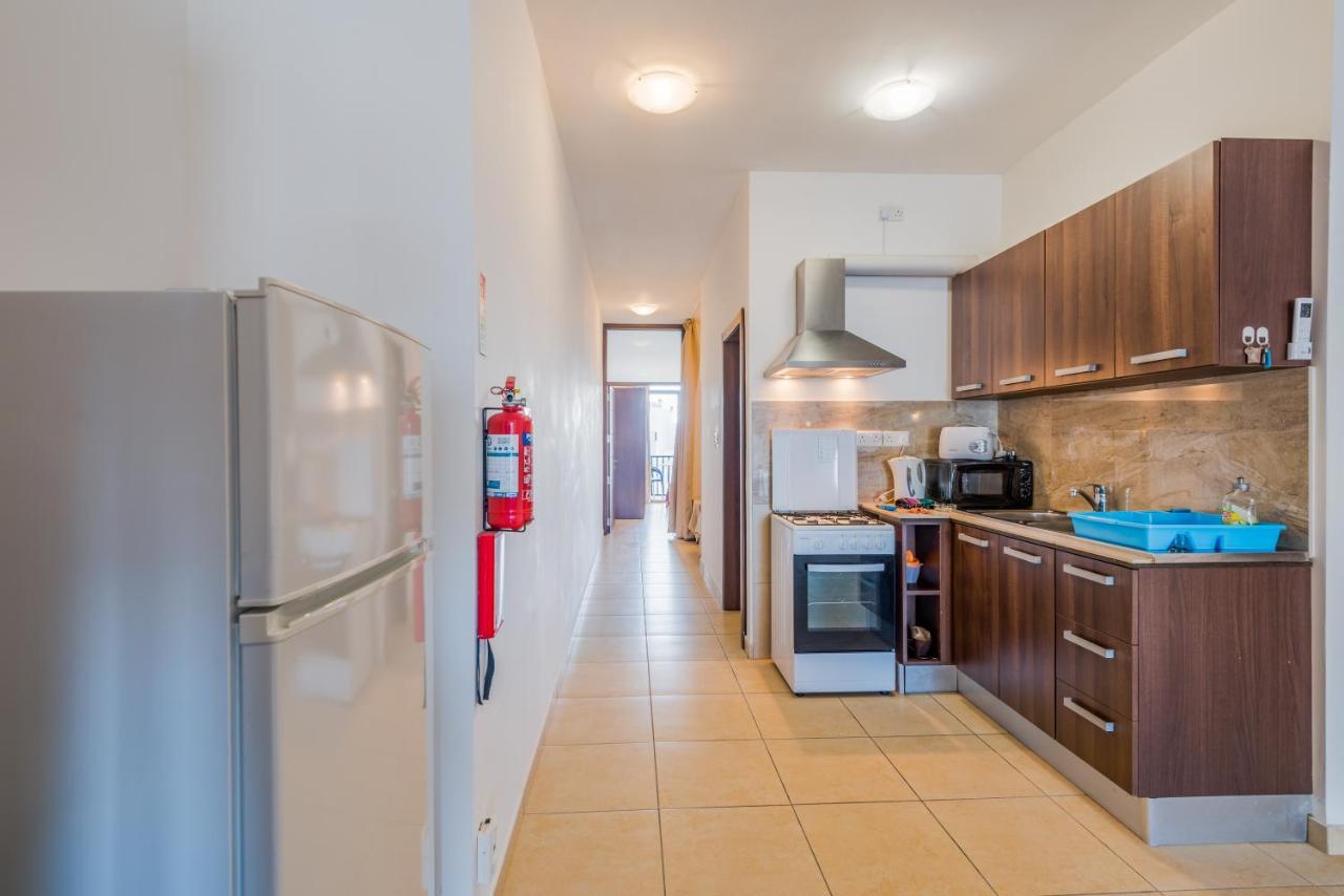 Seashells Apartments With Terrace, Just Off The Seafront In Bugibba - By Getawaysmalta St. Paul's Bay Luaran gambar